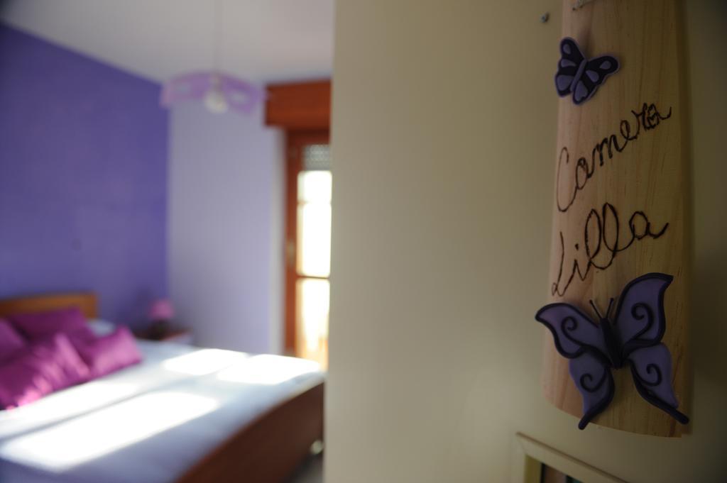 B&B Viale Delle Colline Салерно Стая снимка